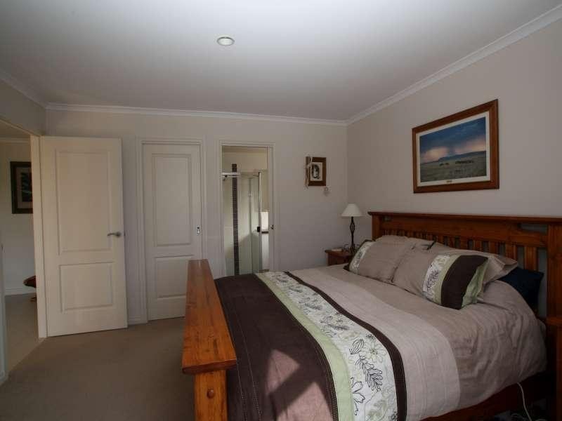 15 Strathford Way, Strathalbyn SA 5255