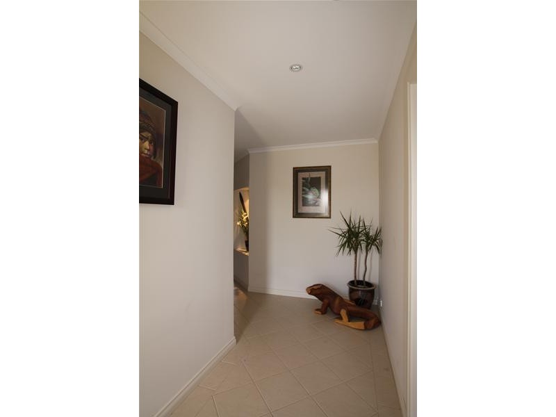 15 Strathford Way, Strathalbyn SA 5255