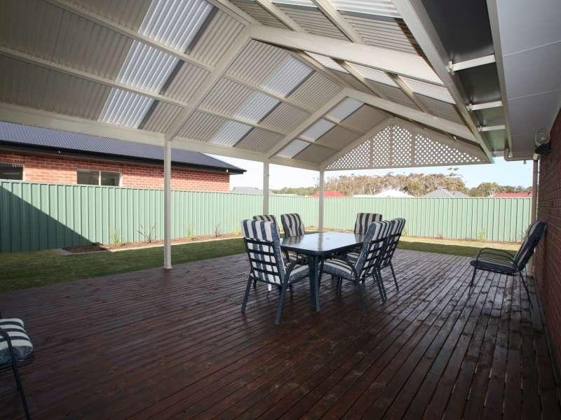 15 Strathford Way, Strathalbyn SA 5255