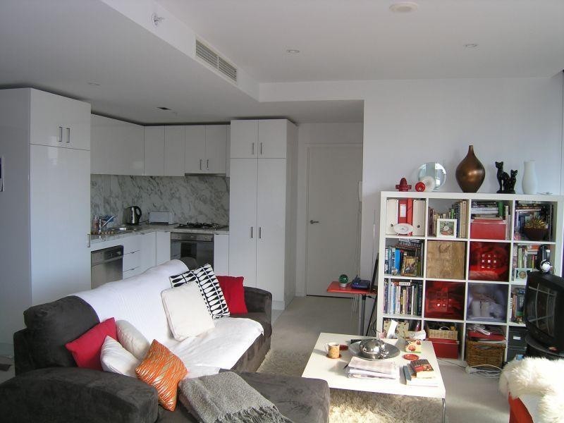 1303/8 Waterview Walk, Docklands VIC 3008