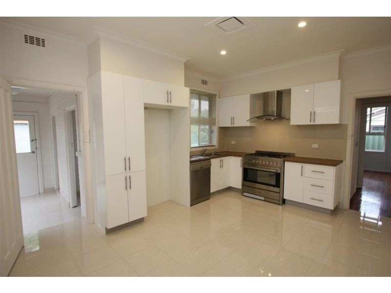 180 Ludstone Street, Hampton VIC 3188