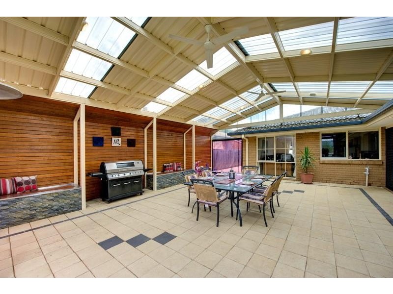 38 Valleyview Drive, Rowville VIC 3178