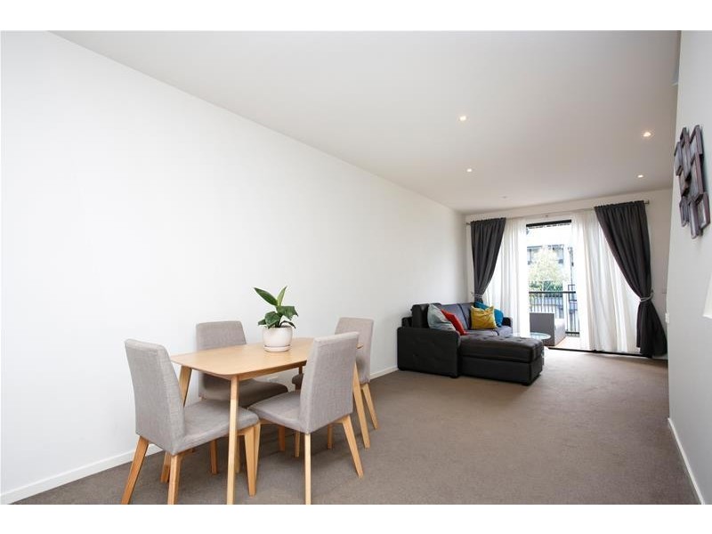 38 Central Park  Walk, Cheltenham VIC 3192