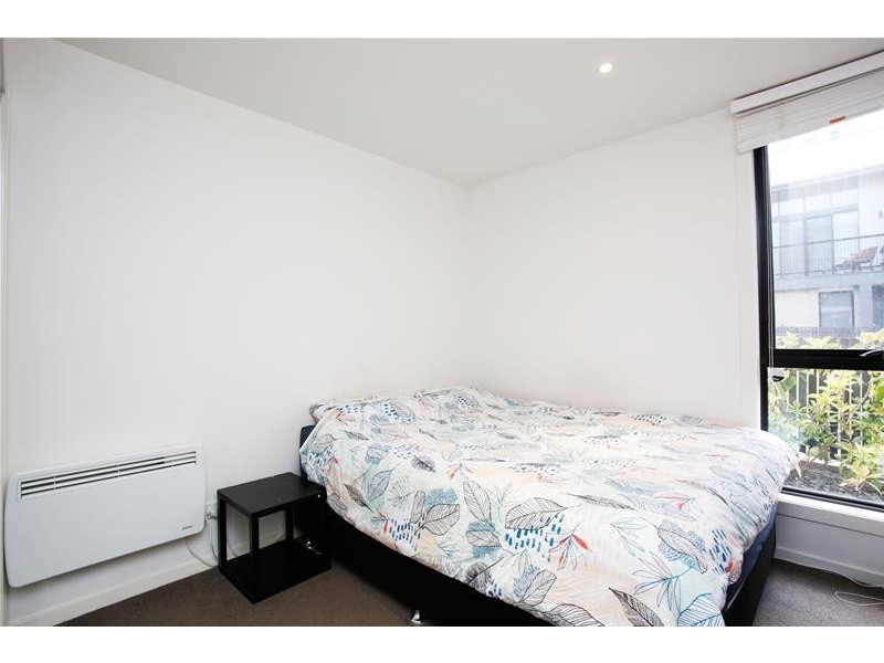 38 Central Park  Walk, Cheltenham VIC 3192