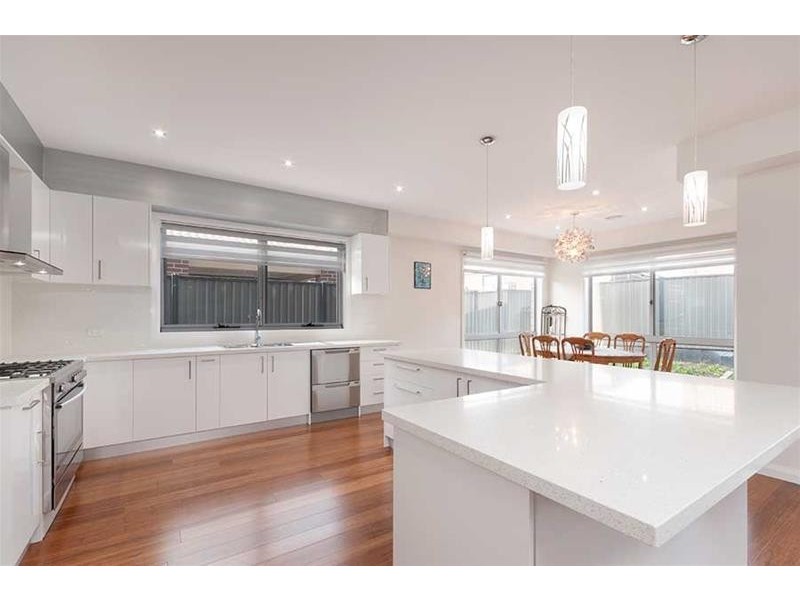 23 Essence Parkway, Craigieburn VIC 3064