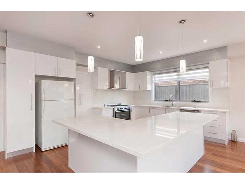 23 Essence Parkway, Craigieburn VIC 3064