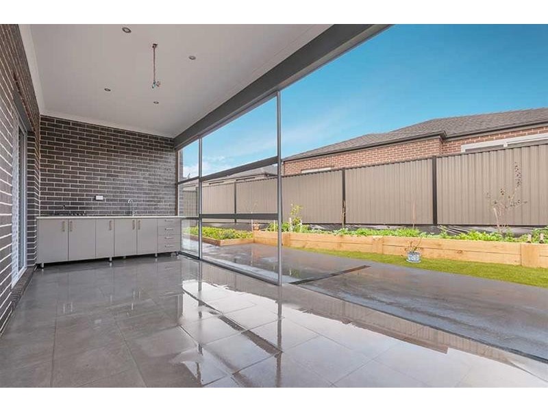 23 Essence Parkway, Craigieburn VIC 3064