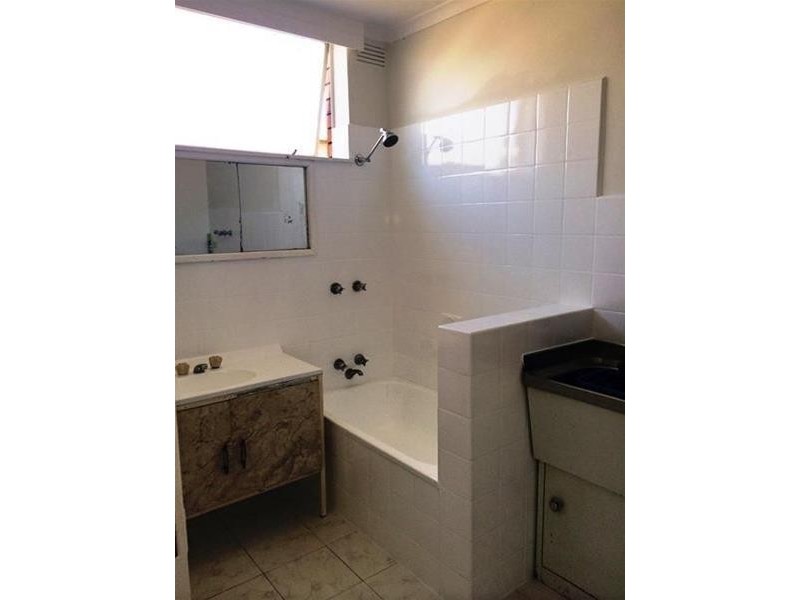 12/49 Hyde  Street, Footscray VIC 3011