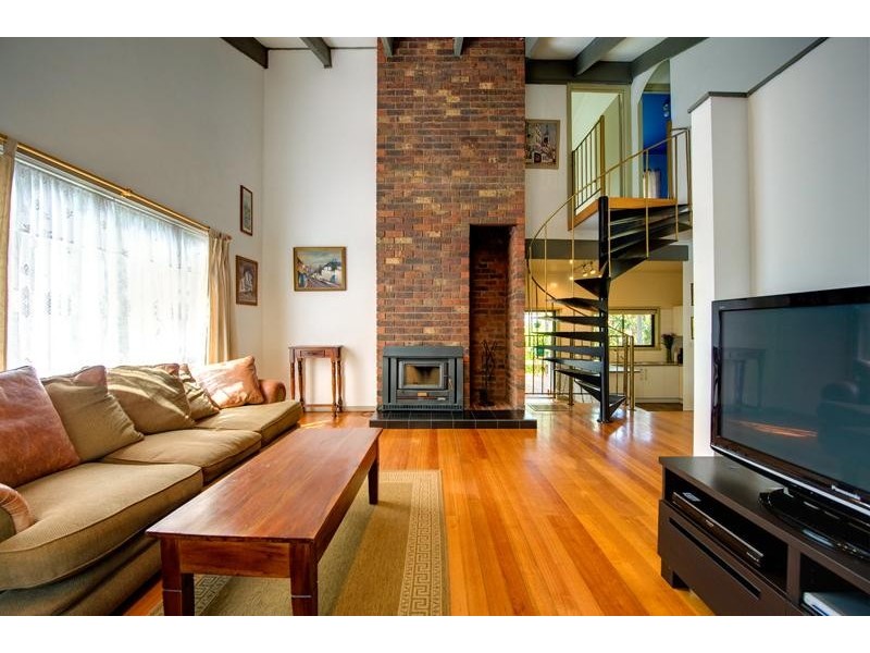 7 Hilltop Road, Upper Ferntree Gully VIC 3156