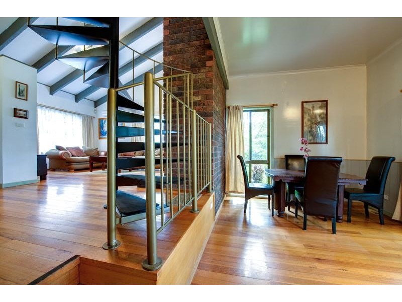 7 Hilltop Road, Upper Ferntree Gully VIC 3156