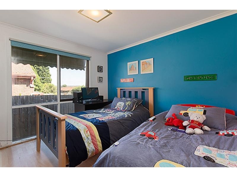 10 Lakeview Avenue, Rowville VIC 3178