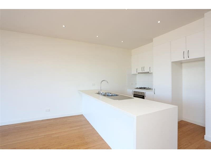 201/135 Lower Dandenong Road, Mentone VIC 3194