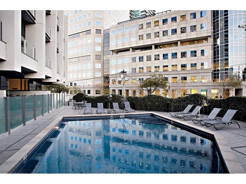 1004/2 Albert Road, South Melbourne VIC 3205