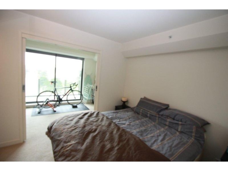 1004/2 Albert Road, South Melbourne VIC 3205