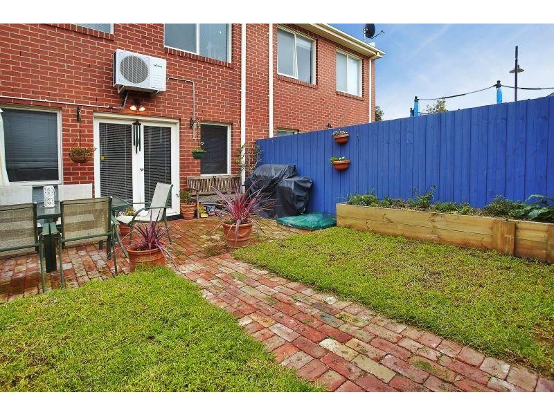 3 Reckless Lane, Mordialloc VIC 3195