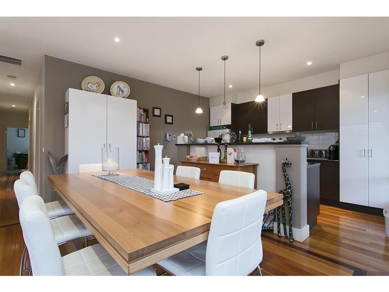 4/3 Phillip Street, Mentone VIC 3194