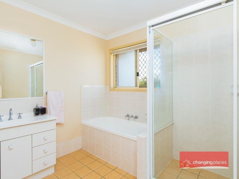 16 Stockwellia Street, Meadowbrook QLD 4131