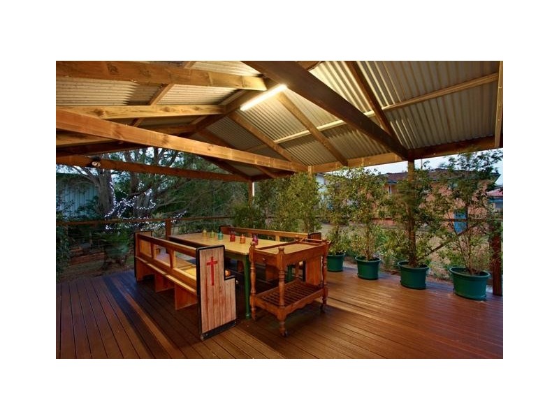 236 Broadwater Road, Mansfield QLD 4122