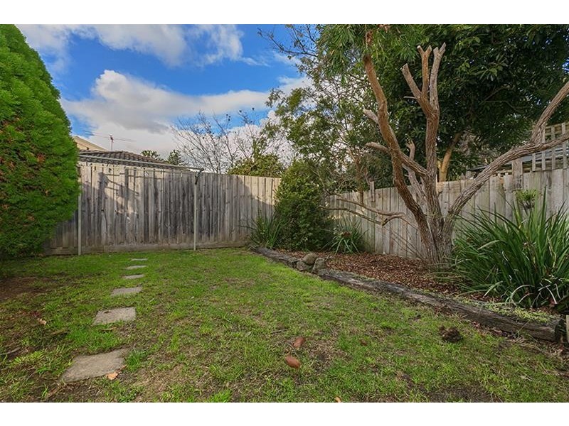 1/19 Bungalook  Road, Bayswater North VIC 3153