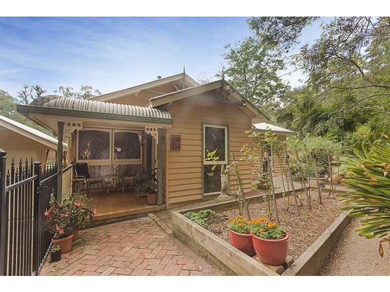 17 Bowen Avenue, The Basin VIC 3154