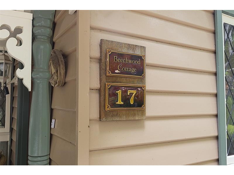 17 Bowen Avenue, The Basin VIC 3154