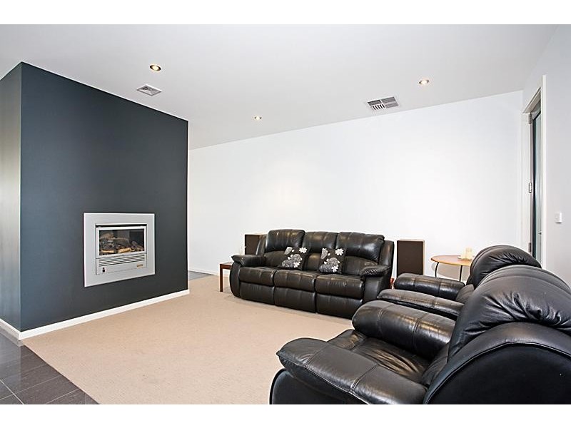 18b Lawson Street, Bentleigh VIC 3204