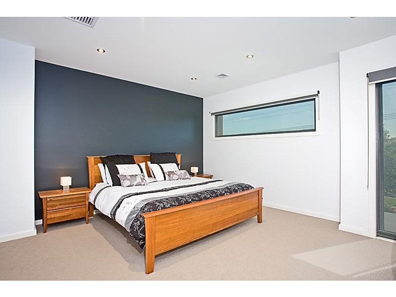 18b Lawson Street, Bentleigh VIC 3204