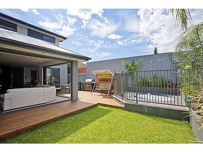 18b Lawson Street, Bentleigh VIC 3204