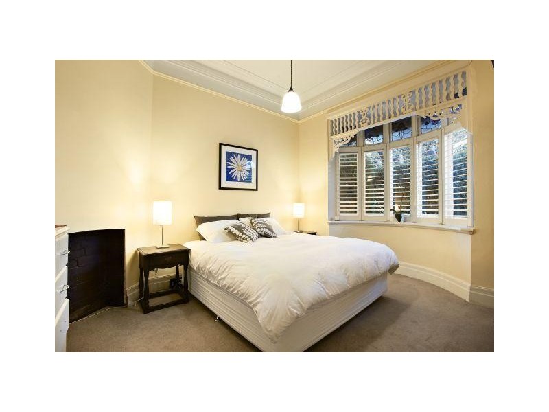 32 Empress Road, St Kilda East VIC 3183