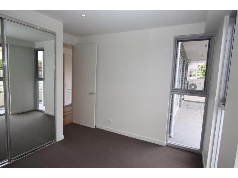 1 Mackie  Road, Bentleigh East VIC 3165