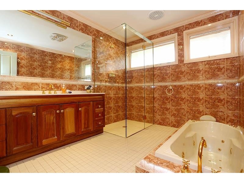 377 Mount Dandenong Road, Croydon VIC 3136