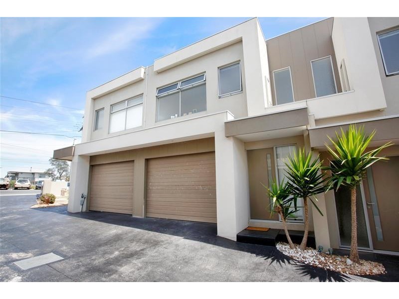 2/422 Station Street, Bonbeach VIC 3196