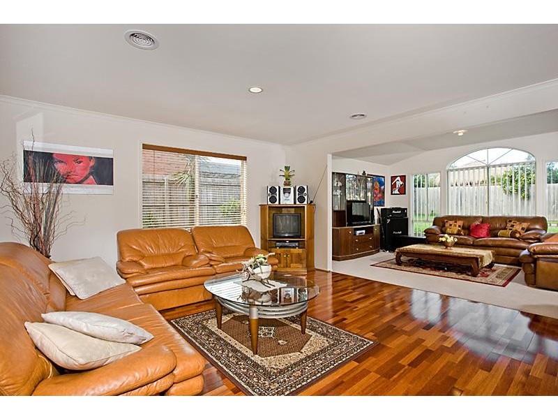 51 Fairway Drive, Rowville VIC 3178