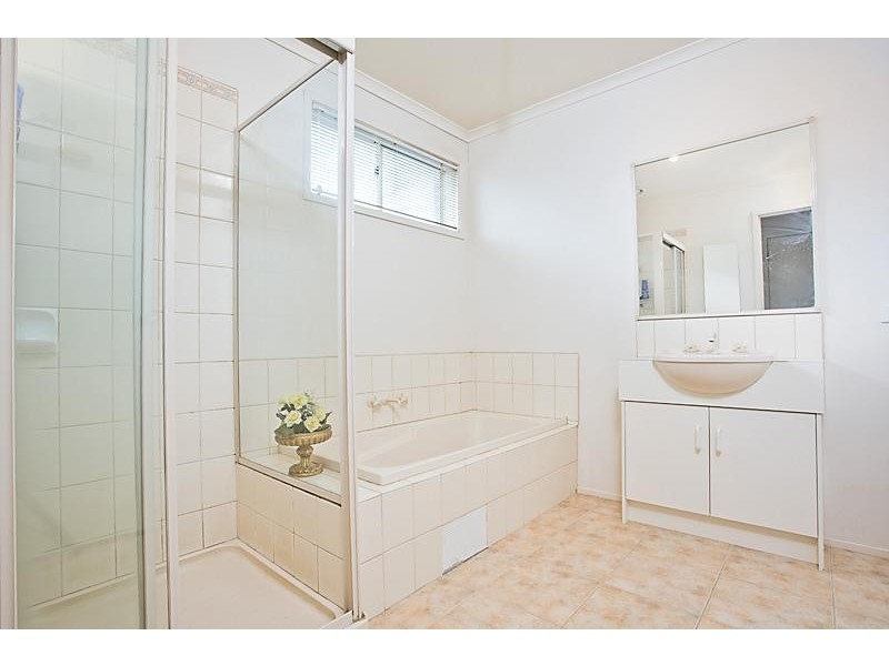 51 Fairway Drive, Rowville VIC 3178