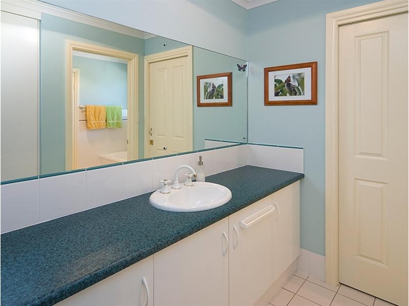 61 Parker Avenue, Strathalbyn SA 5255