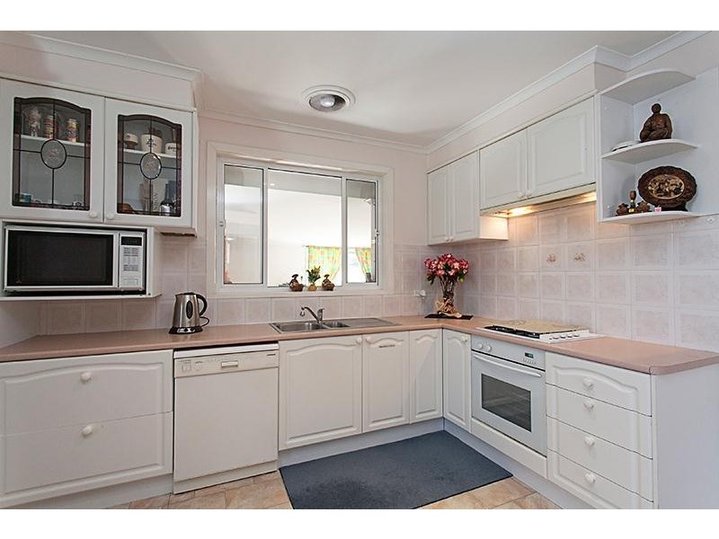 17 Helen Road, Ferntree Gully VIC 3156