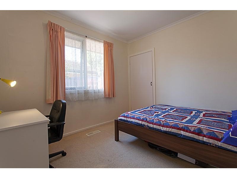 17 Helen Road, Ferntree Gully VIC 3156