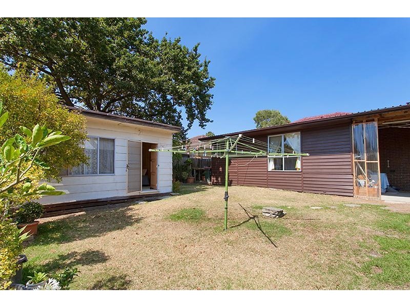 17 Helen Road, Ferntree Gully VIC 3156