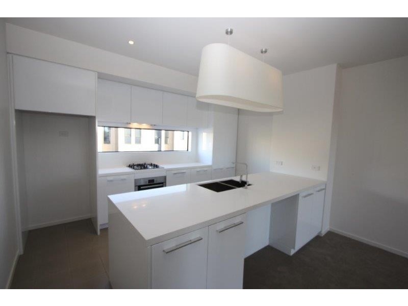 14 Central Park Walk, Cheltenham VIC 3192