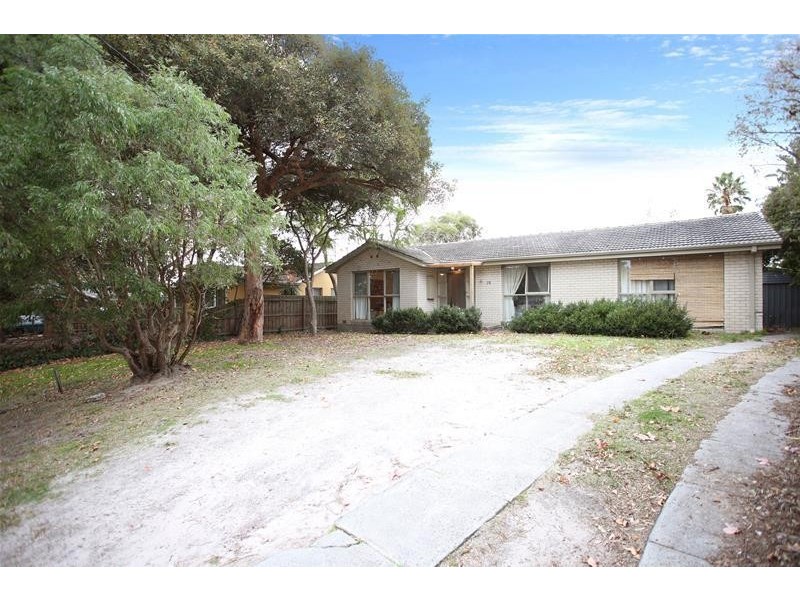 15 Berberis Crescent, Frankston VIC 3199