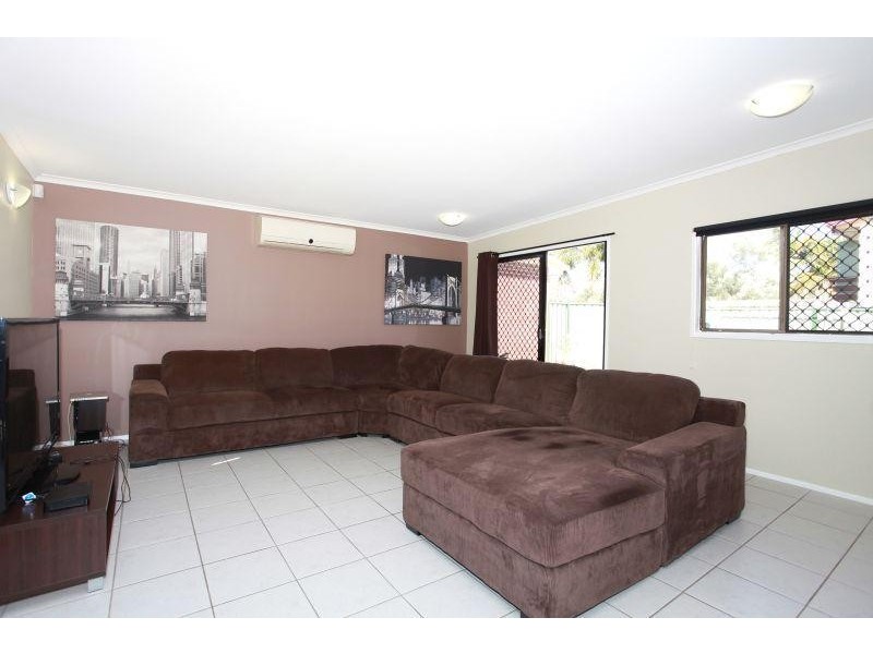 18 Lilly Pilly Street, Crestmead QLD 4132