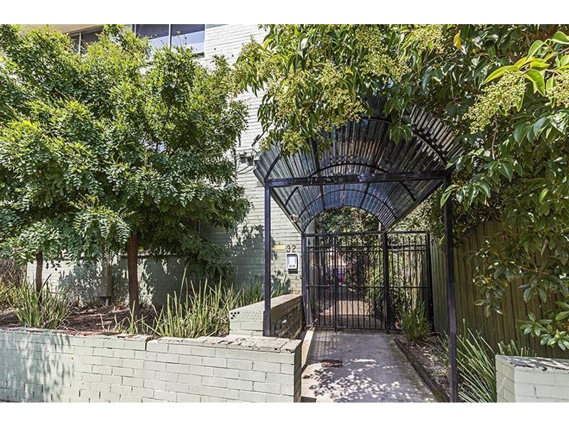 4/32 Wellington Street, St Kilda VIC 3182