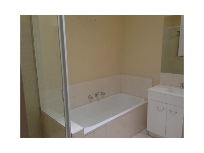 24/83A Lincoln Road, Croydon VIC 3136