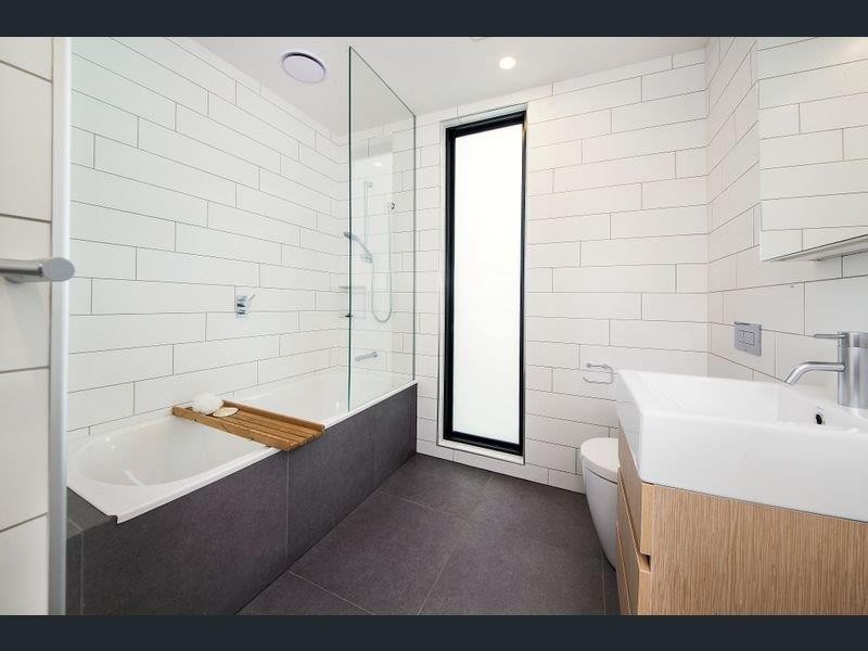 13/19 Landcox Street, Brighton East VIC 3187