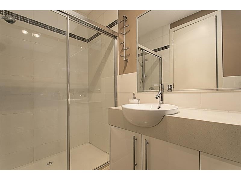 2/1036-1038 North  Road, Bentleigh East VIC 3165