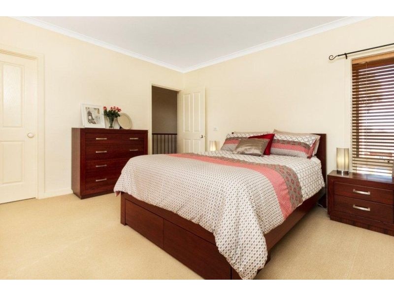 2 Dudley Avenue, Hampton East VIC 3188