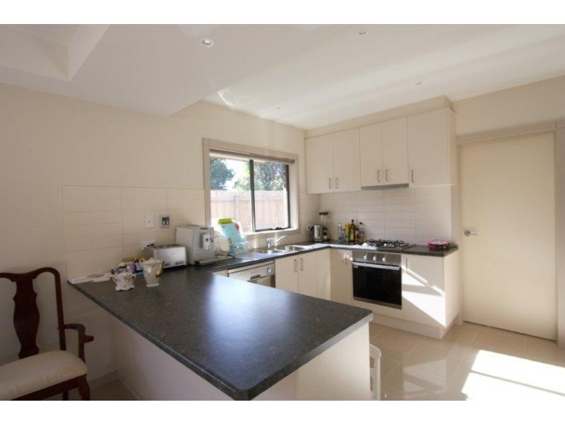 1/17 Graham Road, Patterson Lakes VIC 3197