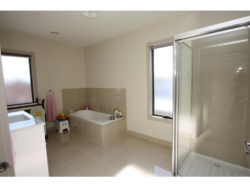 1/17 Graham Road, Patterson Lakes VIC 3197