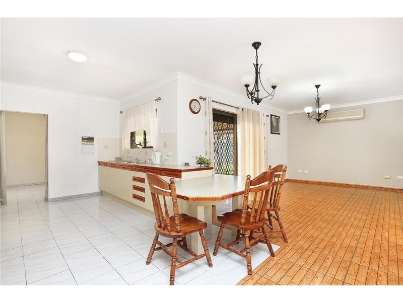 8 Raphael Street, Greenfield Park NSW 2176