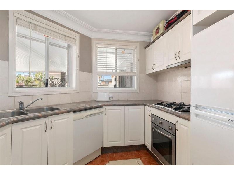 11 Chadley Place, West Hoxton NSW 2171